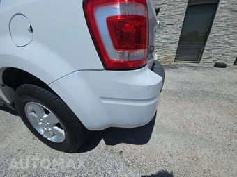 2009 Ford Escape XLS - miniatura 25
