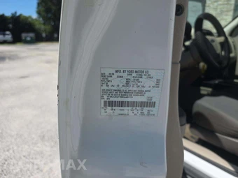 2009 Ford Escape XLS - miniatura 5
