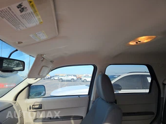 2009 Ford Escape XLS – miniatura 18
