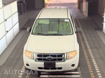 2009 Ford Escape XLS – miniatura 2