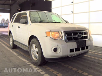 2009 Ford Escape XLS – miniatura 3
