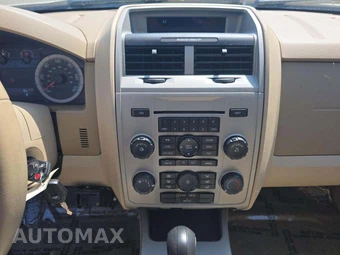 2009 Ford Escape XLT – miniatura 10