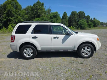 2009 Ford Escape XLT – miniatura 4