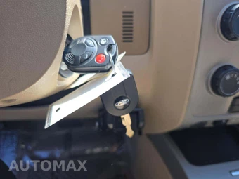 2009 Ford Escape XLT – miniatura 8