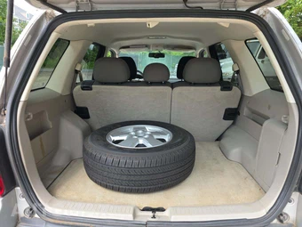 2009 Ford Escape XLT – miniatura 11