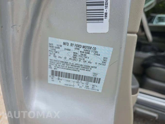 2009 Ford Escape XLT – miniatura 2