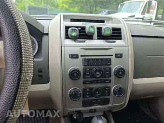 2009 Ford Escape XLT – miniatura 7