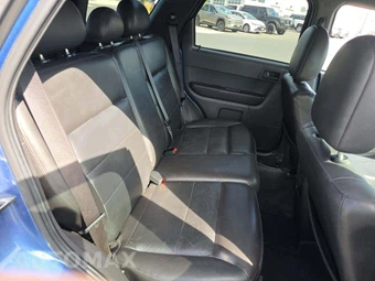 2009 Ford Escape XLT – miniatura 13