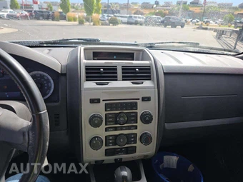 2009 Ford Escape XLT – miniatura 7