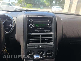 2009 Ford Explorer XLT – miniatura 10