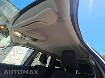 2009 Ford Explorer XLT – miniatura 11