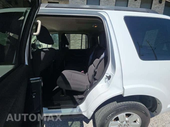 2009 Ford Explorer XLT – miniatura 13