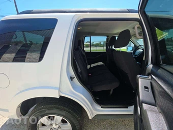 2009 Ford Explorer XLT – miniatura 16