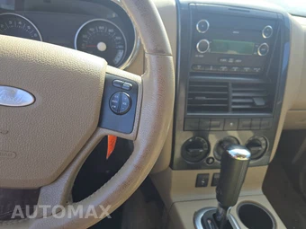 2009 Ford Explorer XLT - miniatura 11