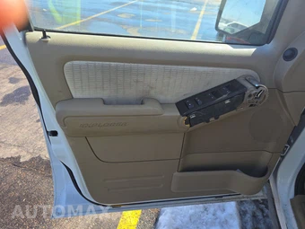 2009 Ford Explorer XLT - miniatura 9