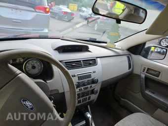 2009 Ford Focus SE Sedan – miniatura 11