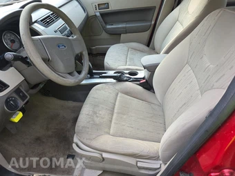 2009 Ford Focus SE Sedan – miniatura 7