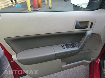 2009 Ford Focus SE Sedan – miniatura 9