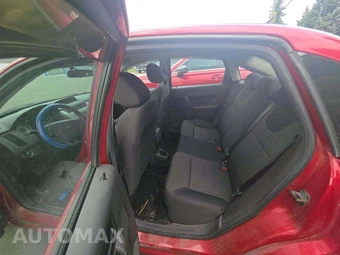 2009 Ford Focus SE Sedan – miniatura 13