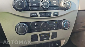 2009 Ford Focus SE Sedan – miniatura 21