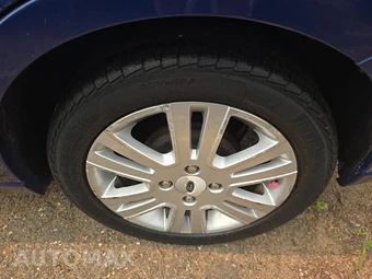 2009 Ford Focus SEL Sedan – miniatura 11