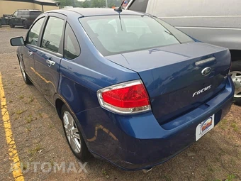 2009 Ford Focus SEL Sedan – miniatura 6