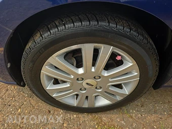 2009 Ford Focus SEL Sedan – miniatura 8