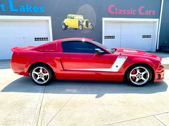 2009 Ford Mustang - miniatura 10