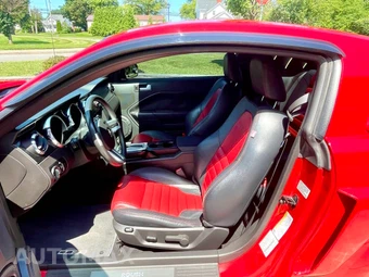 2009 Ford Mustang - miniatura 19