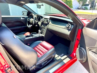 2009 Ford Mustang - miniatura 27