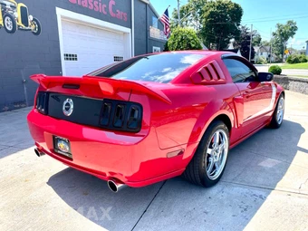 2009 Ford Mustang - miniatura 39