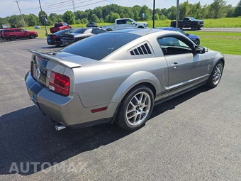 2009 Ford Mustang Shelby GT500 Coupe - miniatura 3