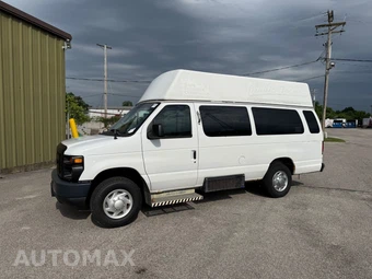 2009 Ford Super Duty E-350 Commercial Cargo Van 138.0" WB - samochód z USA z aukcji Manheim, oferta Kup Teraz w AUTOMAX