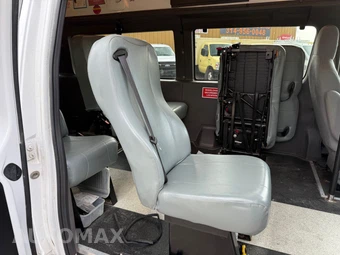 2009 Ford Super Duty E-350 Commercial Cargo Van 138.0" WB - miniatura 13