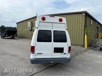 2009 Ford Super Duty E-350 Commercial Cargo Van 138.0" WB - miniatura 8