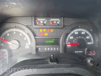 2009 Ford Super Duty E-350 Recreational Van 138.0" WB - miniatura 12