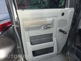 2009 Ford Super Duty E-350 Recreational Van 138.0" WB - miniatura 9
