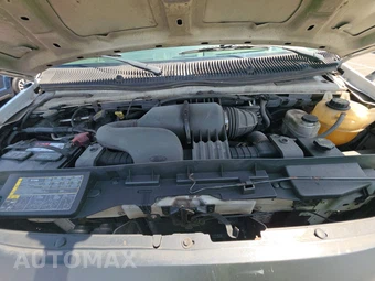 2009 Ford Super Duty E-350 Wagon XL 138.0" WB - miniatura 14
