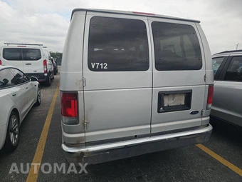 2009 Ford Super Duty E-350 Wagon XLT 138.0" WB - miniatura 5