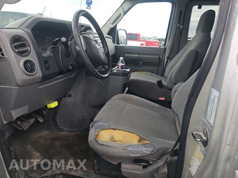 2009 Ford Super Duty E-350 Wagon XLT 138.0" WB - miniatura 7