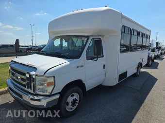 2009 Ford Super Duty E-450 Cutaway DRW