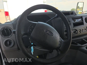 2009 Ford Super Duty E-450 Cutaway DRW – miniatura 10