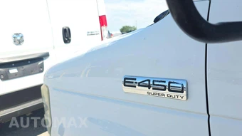 2009 Ford Super Duty E-450 Cutaway DRW – miniatura 23
