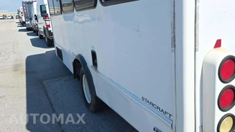 2009 Ford Super Duty E-450 Cutaway DRW – miniatura 25
