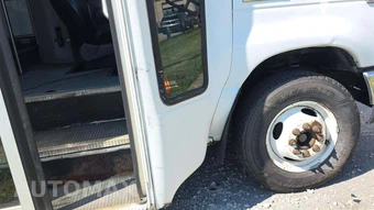 2009 Ford Super Duty E-450 Cutaway DRW – miniatura 36