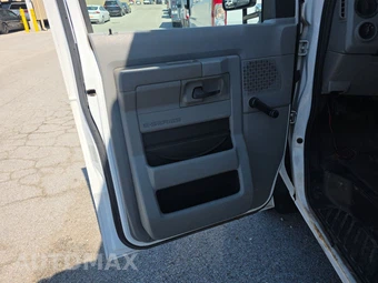 2009 Ford Super Duty E-450 Cutaway DRW – miniatura 9