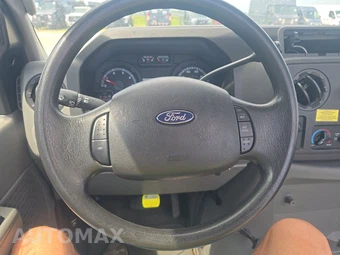 2009 Ford Super Duty E-450 Cutaway DRW – miniatura 10