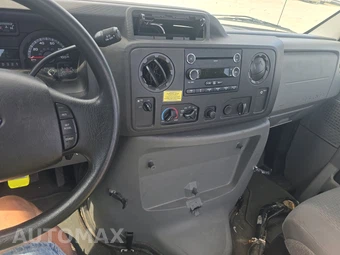 2009 Ford Super Duty E-450 Cutaway DRW – miniatura 11