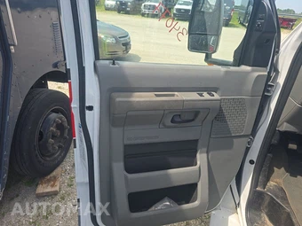 2009 Ford Super Duty E-450 Cutaway DRW – miniatura 9