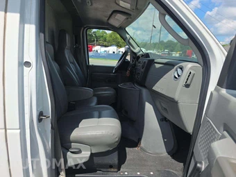 2009 Ford Super Duty E-450 Cutaway DRW - miniatura 14
